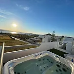 فيلة The Nine Graces - Clea, Hot Tub And Sea Views