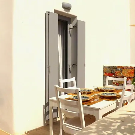 The Nine Graces - Beach Apartment Clea, Hot Tub And Sea Views Agia Anna (Naxos)