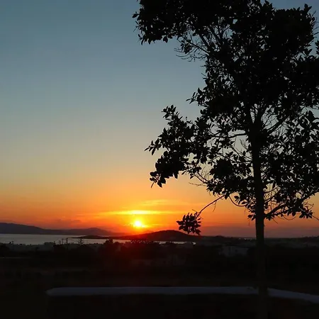 The Nine Graces - Beach Apartment Clea, Hot Tub And Sea Views