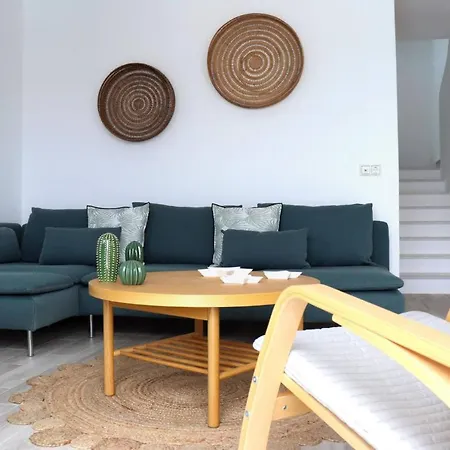 Villa The Nine Graces - Beach Apartment Clea, Hot Tub And Sea Views