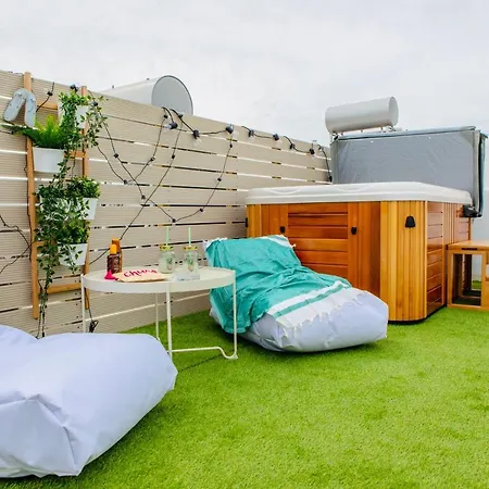 فيلة The Nine Graces - Beach Apartment Clea, Hot Tub And Sea Views Agia Anna (Naxos)