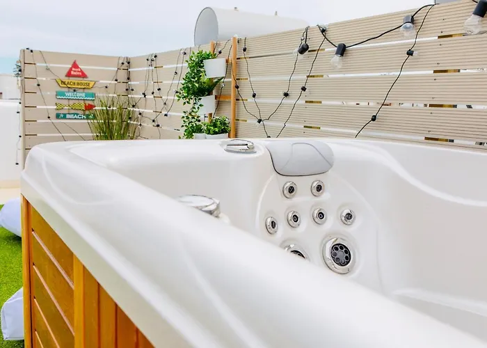 The Nine Graces - Clea, Hot Tub And Sea Views